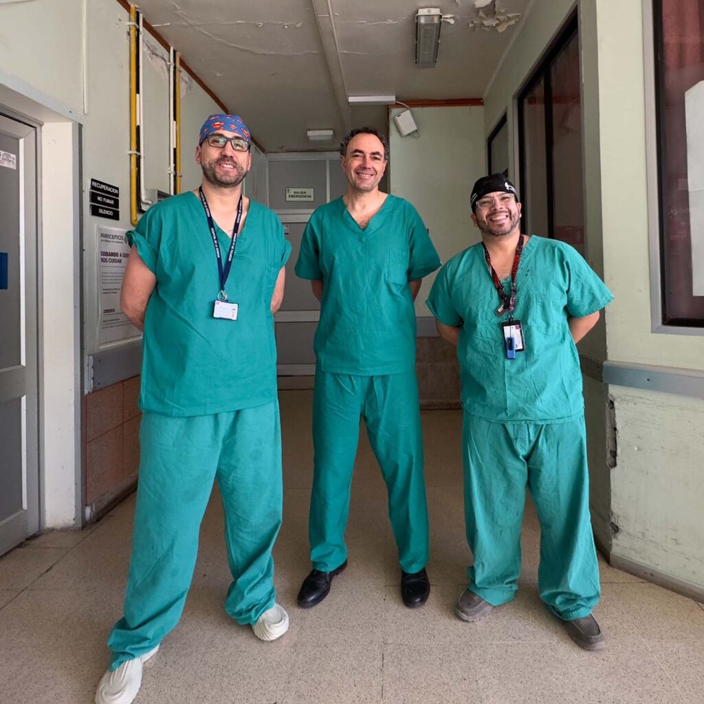 Hospital de La Serena realiza inédita cirugía digestiva de alta complejidad para salvar la vida de paciente oncológico
