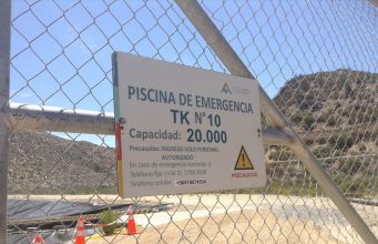 Corte de La Serena ordena a manifestantes cesar la obstrucción del camino de ingreso a piscinas de emergencias de minera Los Pelambres