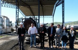 Economía Circular: Autoridades visitan innovadora planta de pirólisis de neumáticos