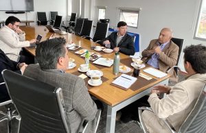 Reunión protocolar con gremio constructor: CCHC destaca rol que cumplen Semanario TIEMPO y Diario LA REGION