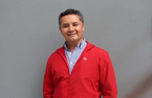 Inteligencia Artificial, Sociedad y Pensamiento Crítico: Un desafío filosófico en tiempo real