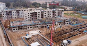 Minvu sale al paso de críticas de gremio constructor y detalla medidas adoptadas “en directo apoyo” al sector