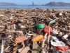 Estudio chileno revela cómo las lluvias y vientos quintuplican basura en playas