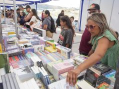 Feria del Libro en playa La Herradura de Coquimbo