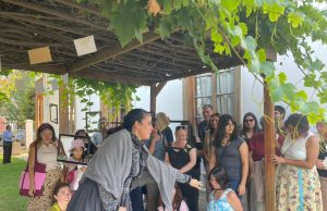 Teatro y cultura mistraliana: invitan a disfrutar de la historia de la tradicional Casa de Las Palmeras