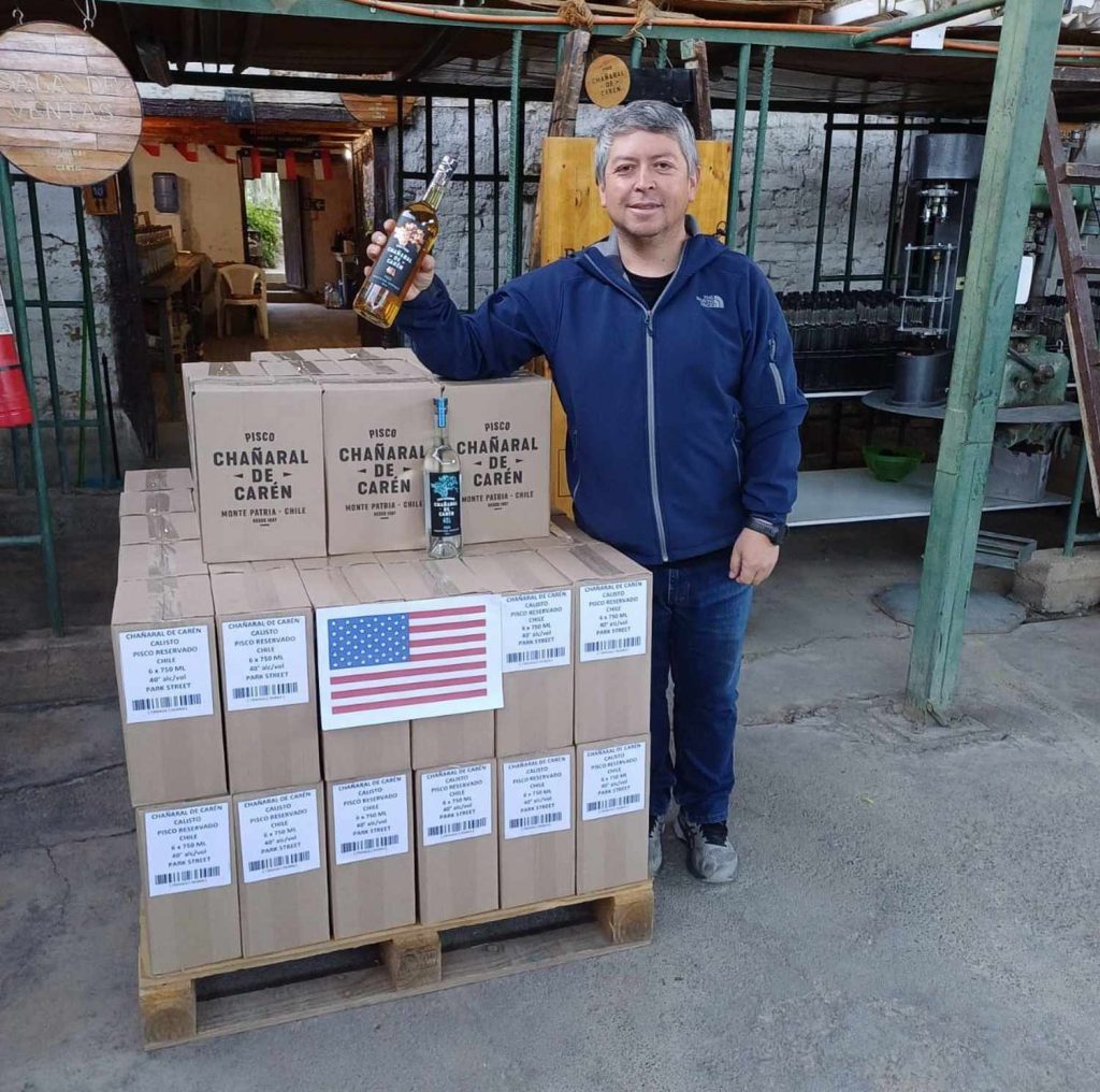 Emprendimiento de Julio Taborga se consolida como un ejemplo de tradición pisquera en el valle de Limarí