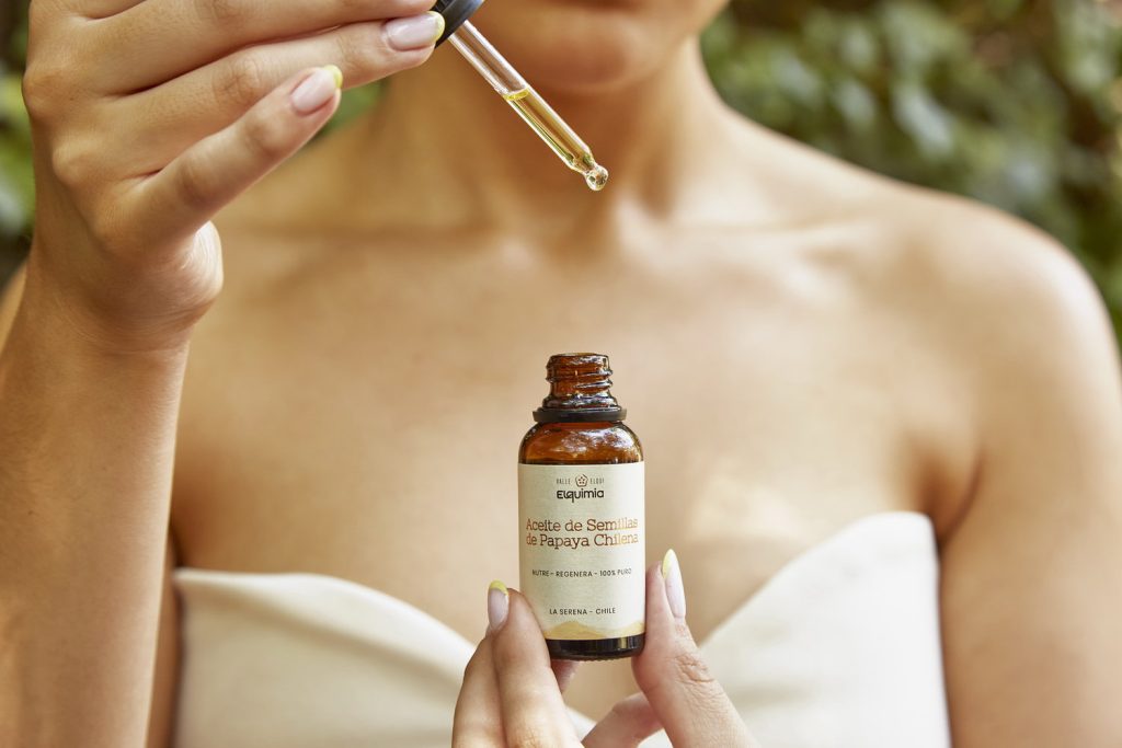 Aceite de semillas de papaya chilena logró medalla de plata en los Universal Beauty Awards 2026