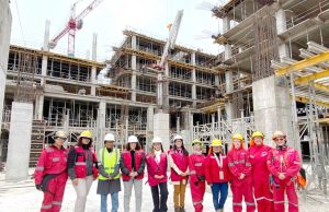 13, 5% : Más de sesenta mujeres trabajan en obras del nuevo hospital de La Serena