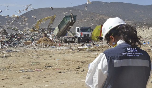 Coquimbo-SMA-y-SEREMI-de-Salud-fiscalizan-Relleno-Sanitario-El-Panul