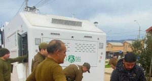 30 camiones de Bomberos y hasta el carro lanza agua de carabineros reforzarán la distribución de agua potable