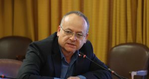 Diputado Bernardo Salinas solidariza con trabajadores de HMC Gold en huelga y llama a alcanzar un “acuerdo justo”