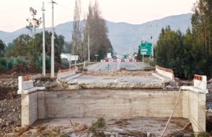 Puentes, badenes, caminos: Investigadores analizaron deterioro de infraestructura tras aluviones en la Región de Coquimbo